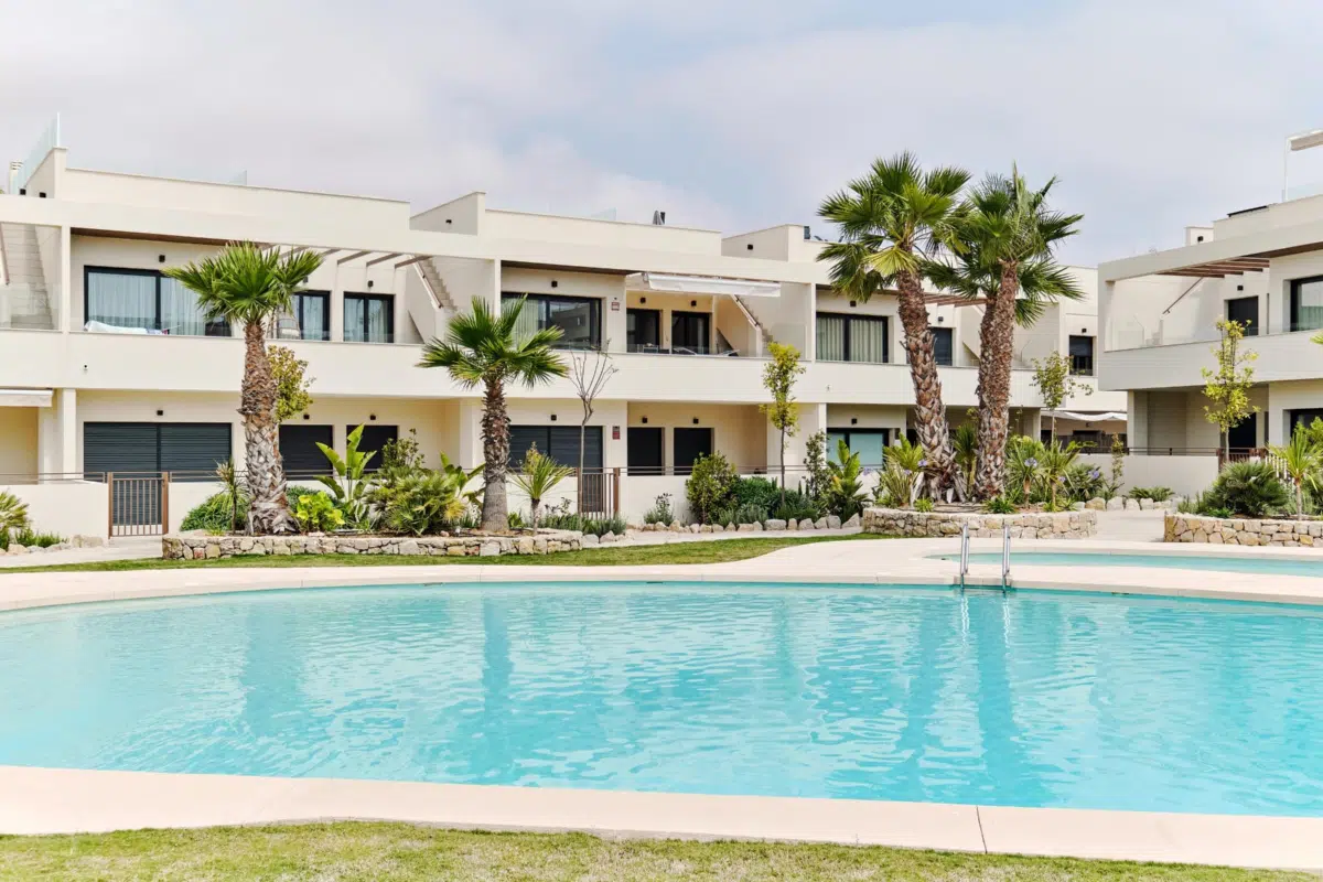 Apartament z 2 sypialniami w Torrevieja - 1/10