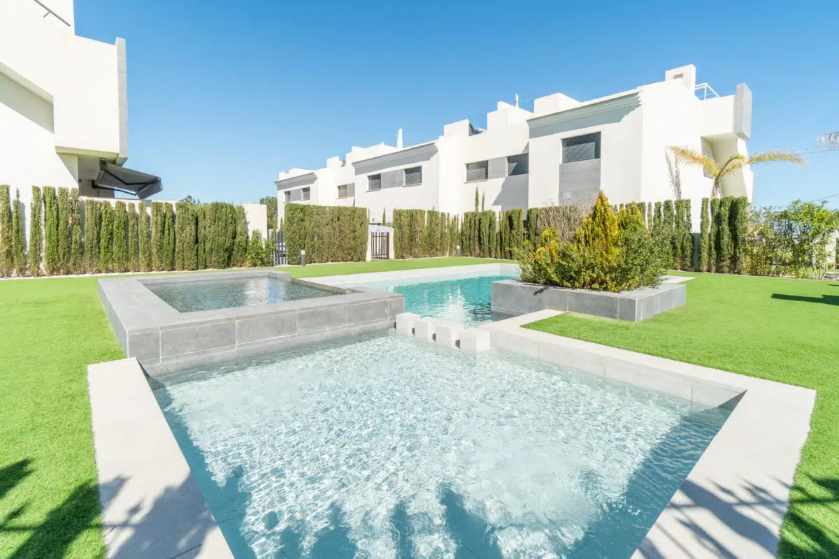 Apartament z 3 sypialniami w Torrevieja - 1/10