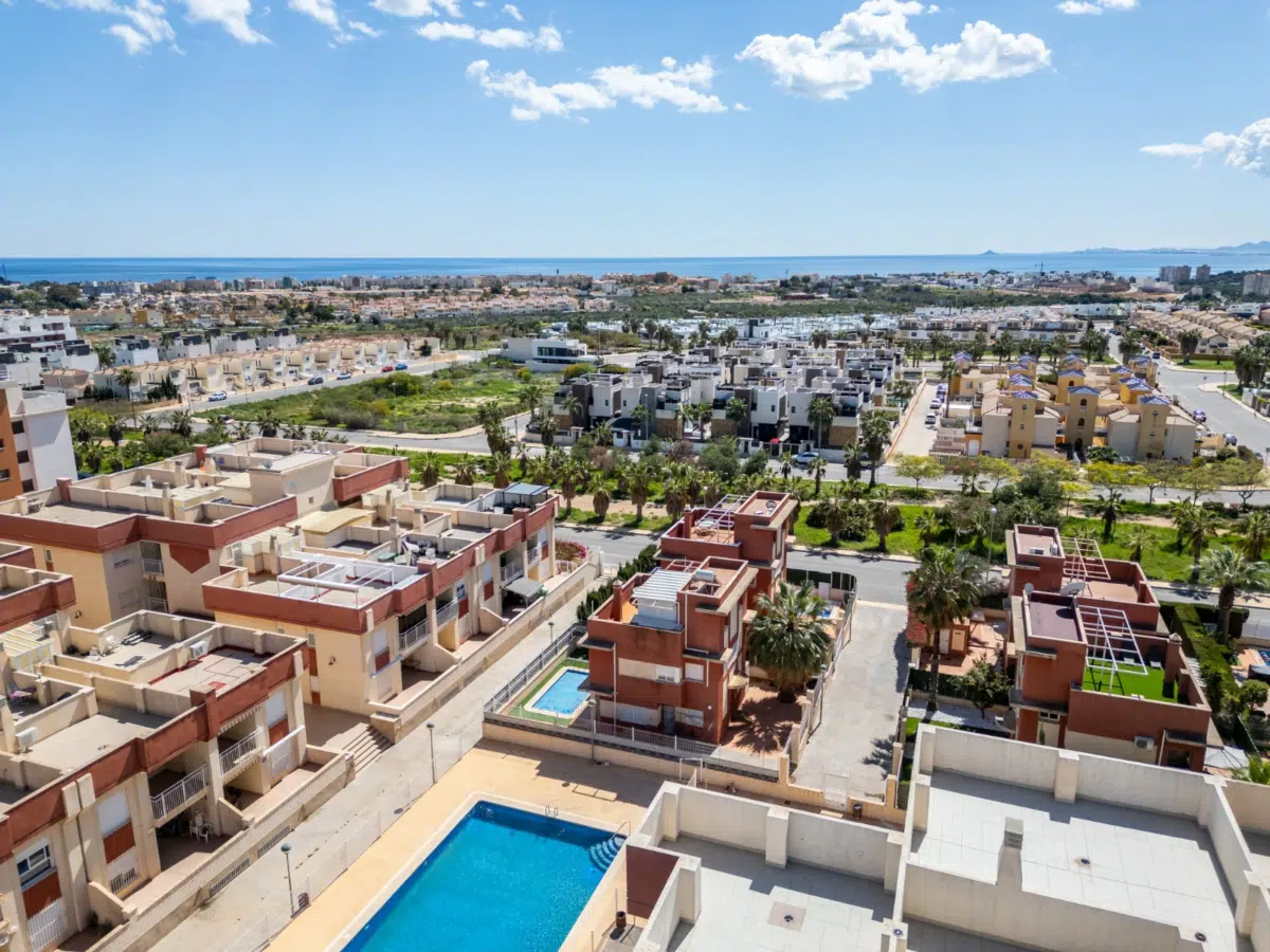 Apartament z 2 sypialniami w Orihuela Costa - 1/10