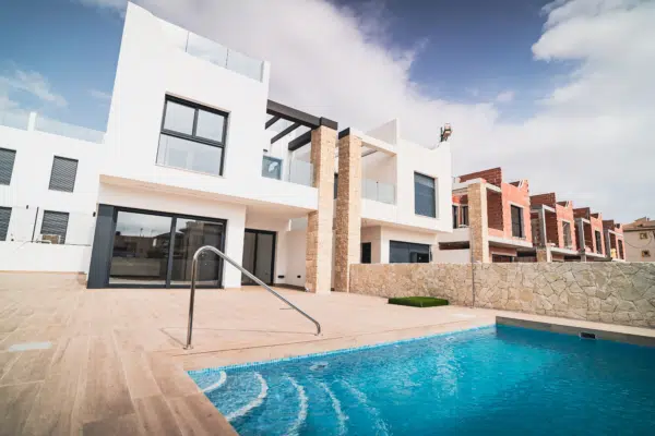Dom szeregowy z 4 sypialniami w Orihuela Costa