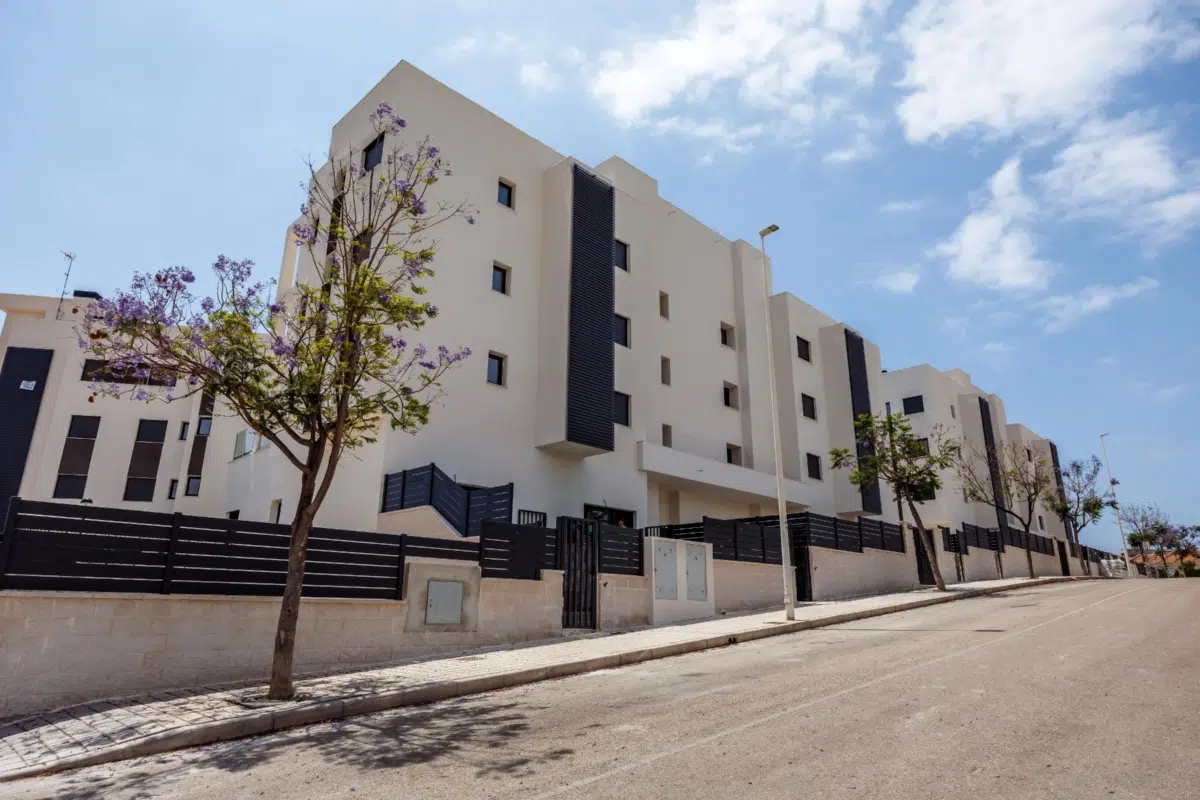 Apartament z 2 sypialniami w Villajoyosa - 1/10